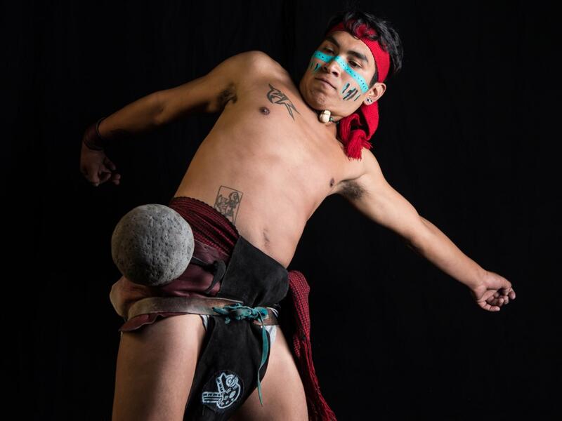 The sport, which dates back 3,500 years and was played by the Mayas (600 BC) and Aztecs (1400 BC) with ludic and ceremonial purposes, is back to Mexico City after 500 years. Omar TORRES / AFP