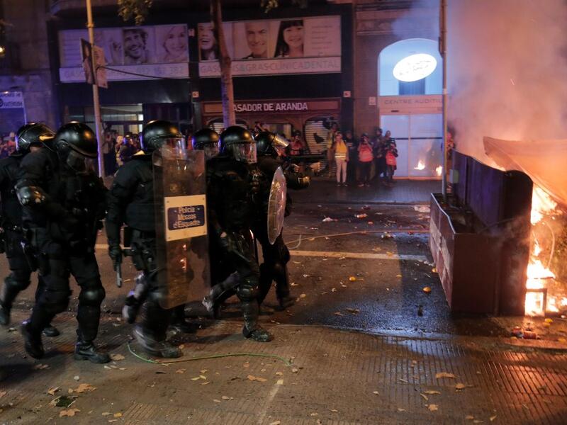 The deterioration came on the fifth consecutive day of protests in the Catalan capital and elsewhere over a Spanish court's jailing of nine separatist leaders on sedition charges over a failed independence bid two years ago Pau Barrena / AFP