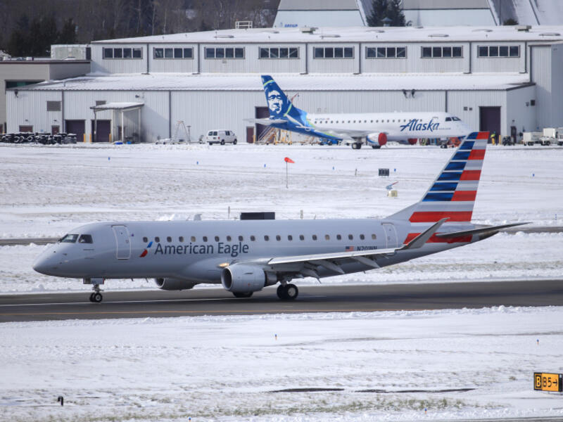 An American Eagle Embraer ERJ175 (Shutterstock/ File Photo)