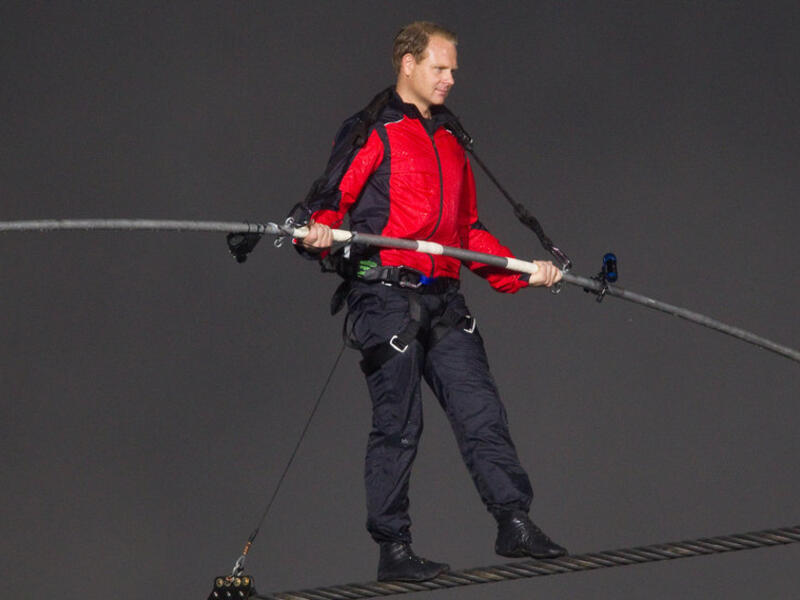 Nik Wallenda crossing Niagara Falls on June 15. (AFP/ File Photo)