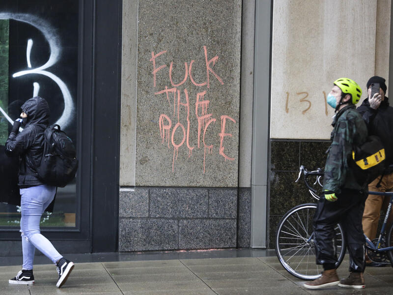 Latest Conspiracy Theory? Is Antifa Distributing Money to Incite US Riots?