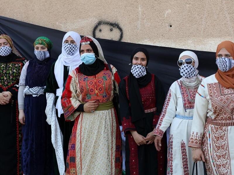 Palestinians every year celebrate the Traditional Costume Day. (Twitter/ @Reality8k)