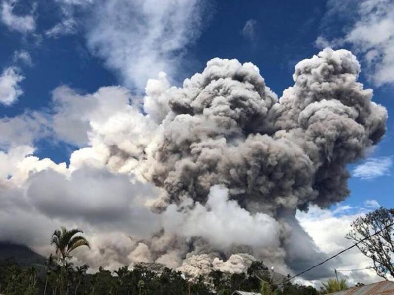 The large volcanic mount Sinabung has erupted in north Sumatra (Twitter)