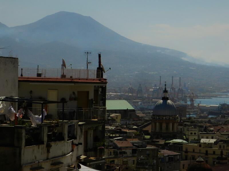 City view of the old town in Naples, Italy/Photo by Ewelina 
