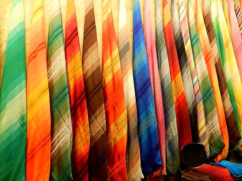 Colourful Moroccan scarves for sale in Fez's souks /Photo Ewelina Lepionko