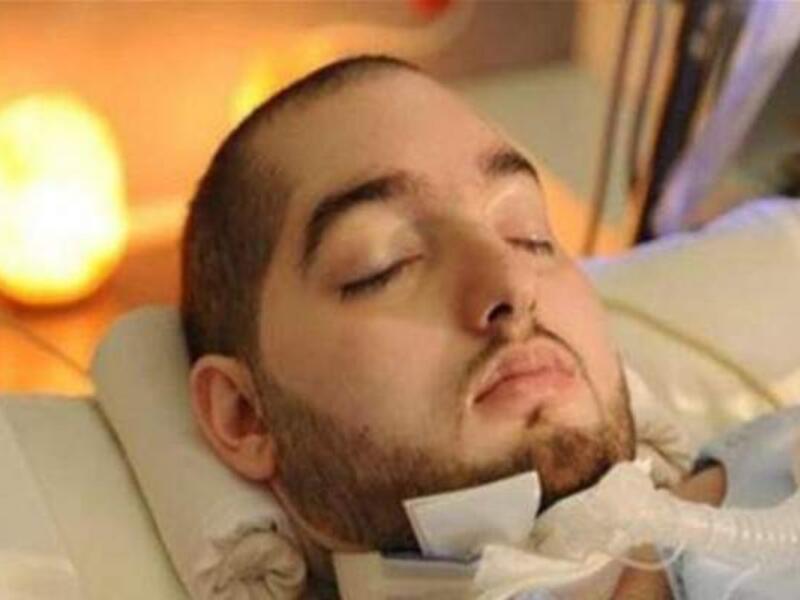 He Responded With His Hand to Say Hello! Sudden Reaction From the Sleeping Prince After 15 Years in a Coma (Video)