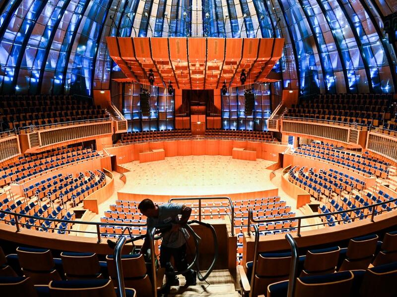A picture taken on November 20, 2020 shows empty seats at the Tonhalle concert hall in Duesseldorf, western Germany. The Tonhalle Duesseldorf was constructed in 1925/1926 as a multipurpose hall with the name Rheinhalle and was originally designed to be used as a planetarium. In the 1970s it was rebuilt and now offers seating for 1854 spectatorts. No public events will take place at theaters until December, 2020 to limit the spread of the novel coronavirus. Ina FASSBENDER / AFP