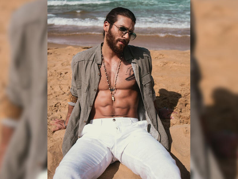 Can Yaman topless