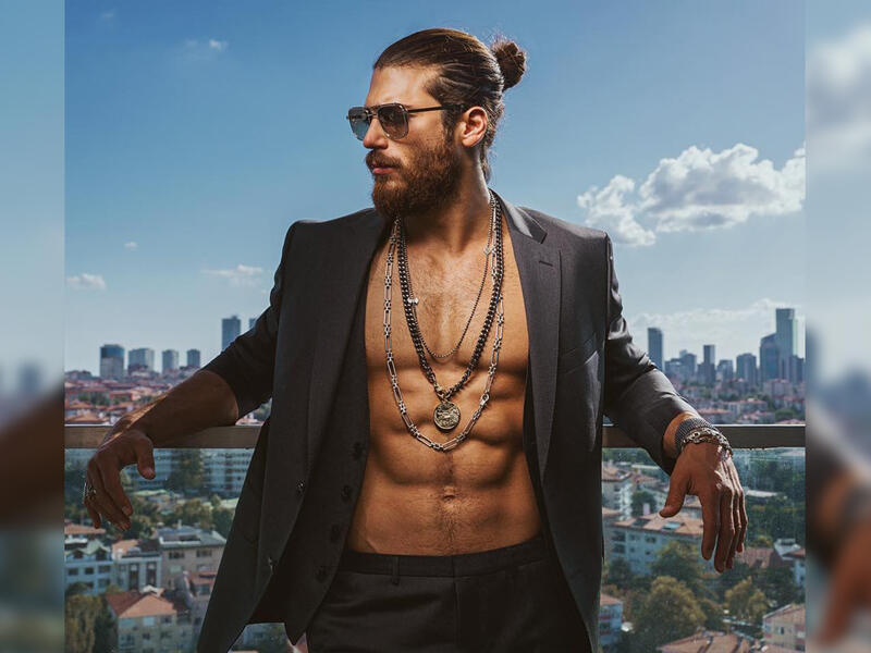 Can Yaman topless