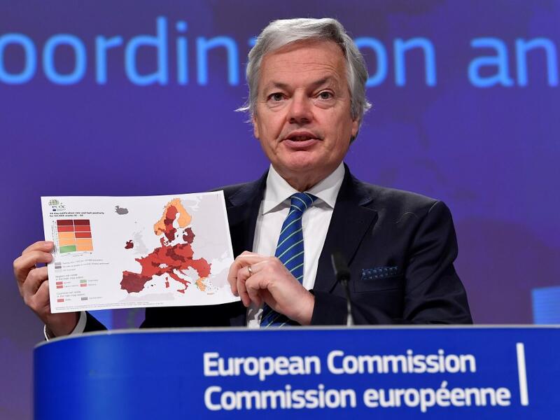EU commissioner for Justice Didier Reynders gives a press conference on travel within and from outside the EU amid the crisis linked with the Covid-19 pandemic caused by the novel coronavirus at the EU headquarters in Brussels on January 25, 2021. JOHN THYS / POOL / AFP