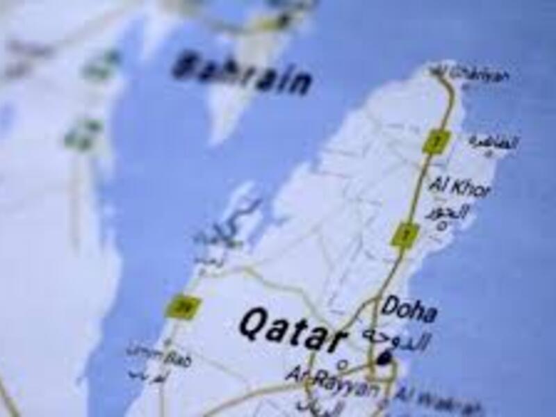 حدود قطر والسعودية: تعود المشكلة الى ما قبل 1965 وتجدد في 1992 عندما وقعت حادثة الخفوس العسكرية بين البلدين وفي 2001 وقعت الرياض والدوحة اتفاقية لانهاء النزاع الحدودي.