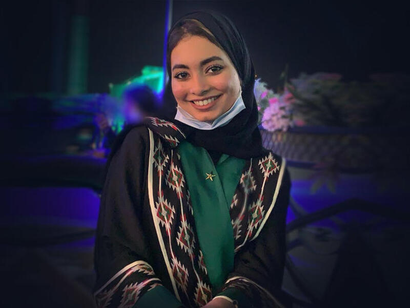 منى شيخ