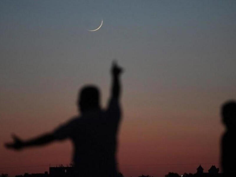 تحري هلال رمضان 