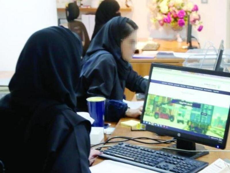 توظيف 422 ألف مواطن ومواطنة: جرى إطلاق وتوقيع اتفاقيات توطين مع الجهات الإشرافية المختلفة بهدف رفع نسب التوطين في القطاعات، وقد تحقق نتيجة هذه الاتفاقيات توظيف ما يزيد عن 422 ألف مواطن ومواطنه منذ بداية 2019م.