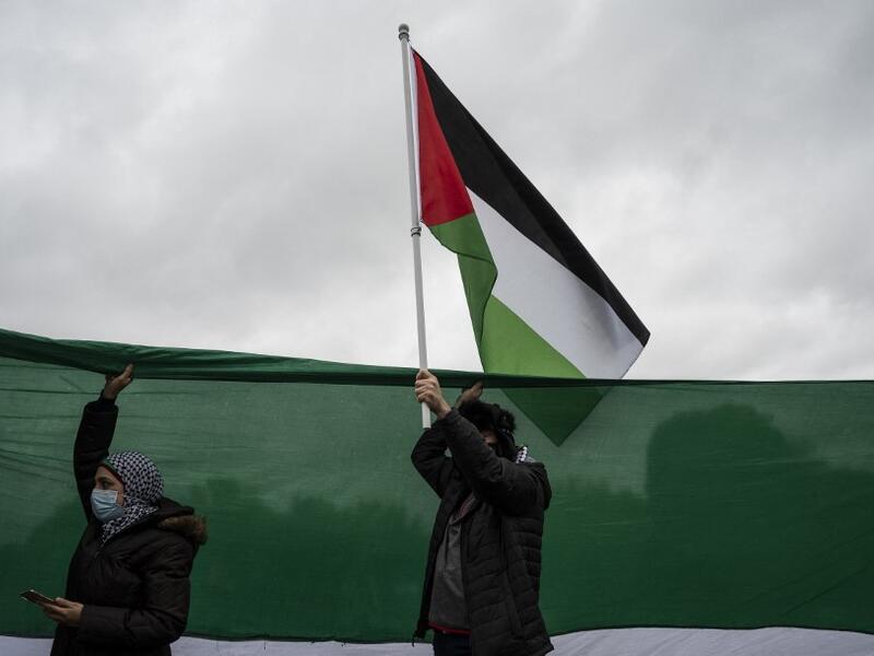 Tens of thousands of Americans protests calling justice for Palestinians
