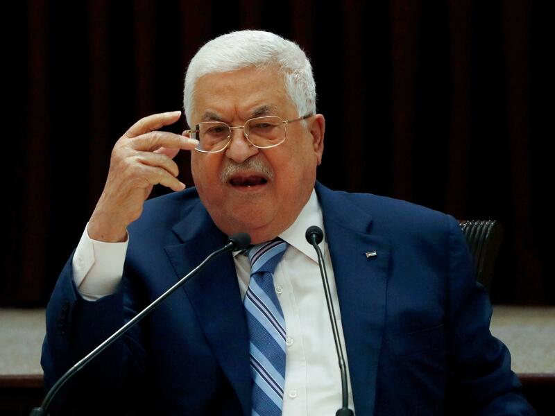 الرئيس الفلسطيني محمود عباس 