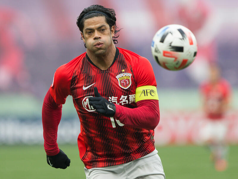 9- هالك (من زينيت إلى شانغهاي إس آي بي جي) مقابل 55.8 مليون يورو