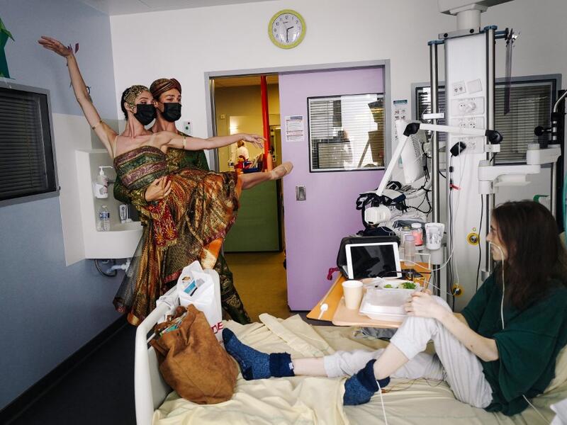 Ballet dancers in Children's hospital in Paris.