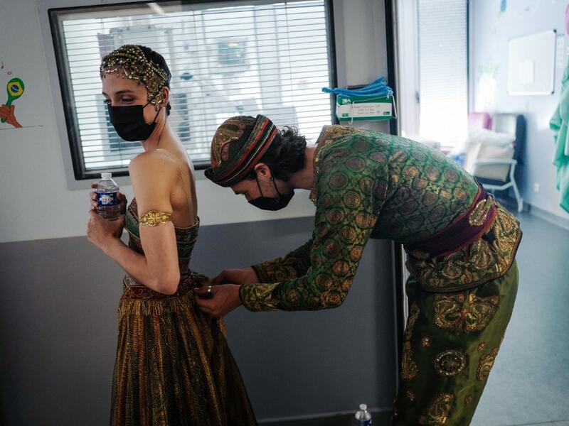 Ballet dancers in Children's hospital in Paris.