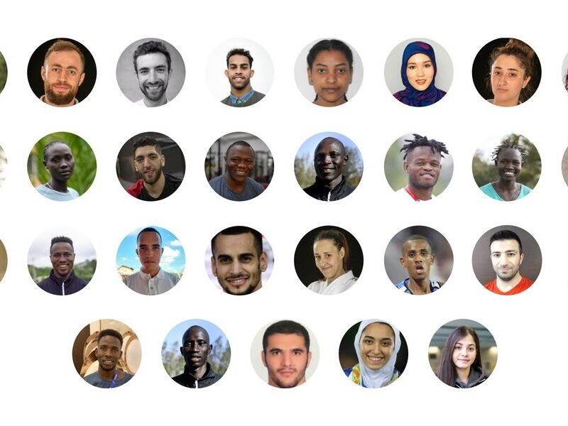 في أولمبياد طوكيو 2020: ضمت القائمة 29 رياضيًا ورياضية من 11 دولة، تم اختيارهم من قبل المجلس التنفيذي للجنة الأولمبية الدولية من بين 55 رياضيًا مستفيدين من منحة الرياضيين اللاجئين التي تقدمها اللجنة الأولمبية الدولية.