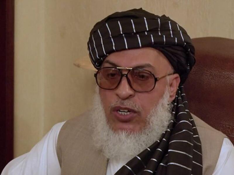 شير محمد عباس ستانيكزاي: كان نائب وزير في حكومة طالبان قبل الإطاحة بها، يعيش في الدوحة منذ ما يقرب 10 سنوات، أصبح رئيس المكتب السياسي للجماعة هناك في عام 2015، وشارك في المفاوضات مع الحكومة الأفغانية، ومثل طالبان في رحلات دبلوماسية إلى عدة دول.