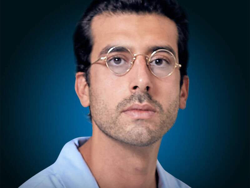 عبدالرحمن الفرخ / لبناني / فئة التجارة الإلكترونية / أسس الفرخ منصة (Blue Terra) للمنتجات المستدامة في الإمارات والسعودية، بعد مسيرة قصيرة قضاها كلاعب كرة سلة محترف في الدوري اللبناني.