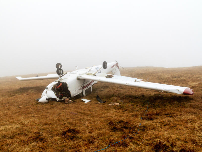 Two people killed in Arizona plane and helicopter crash