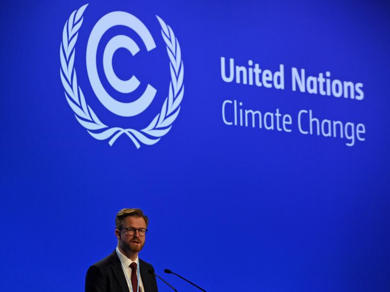 COP26 presidency releases draft deal amid final Glasgow meeting