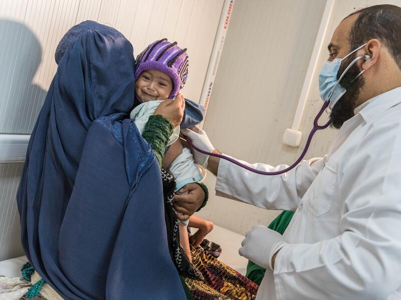 يتزايد عبء مرض السل في أفغانستان، تقدر منظمة الصحة العالمية أن 61000 شخص يصابون سنويًا، مما يتسبب في حوالي 12000 حالة وفاة كل عام.