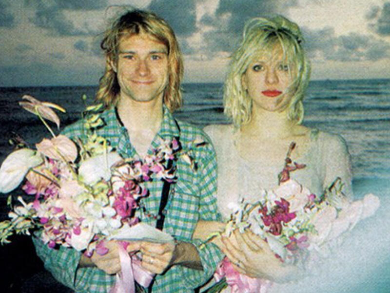 Kurt & Courtney Love married in Waikiki, in their pyjamas