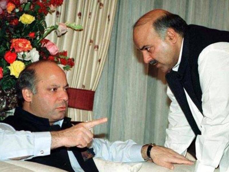 في 1997، أصبح شهباز رئيس وزراء إقليم البنجاب، أضخم مقاطعات باكستان من حيث عدد السكان، وذلك خلال فترة ولاية شقيقه الثانية على رأس الحكومة.