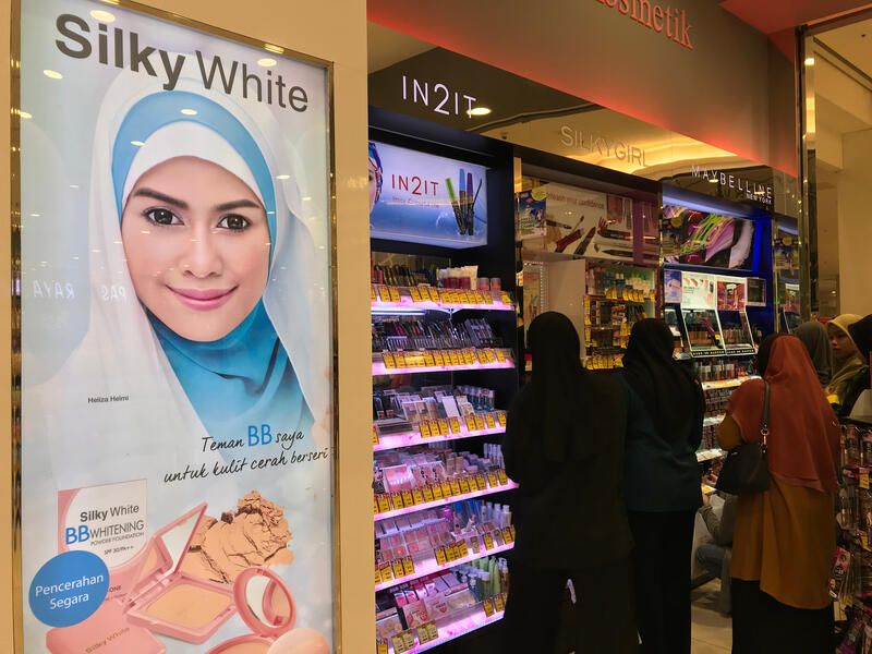 halal makeup