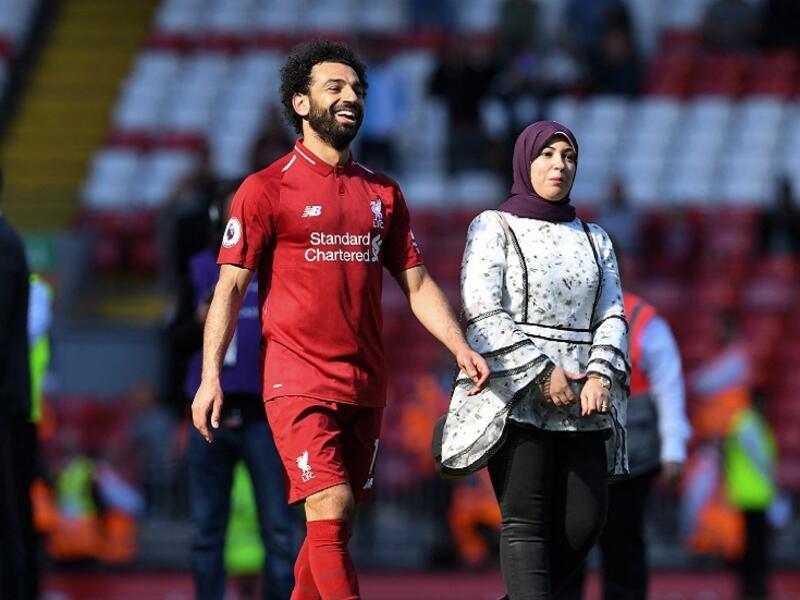 محمد صلاح برفقة زوجته ماجي صادق