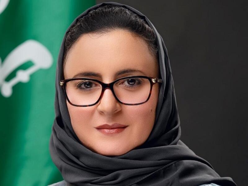 منى الثقفي: المدير الإقليمي لشركة "سيركو" في السعودية لتشرف على عمليات الشركة الأساسية المتمثلة في إدارة البيانات والأصول والقوى العاملة، والمساعدة في دفع عجلة نمو أعمال الشركة في عام 2021 داخل المملكة العربية السعودية. 