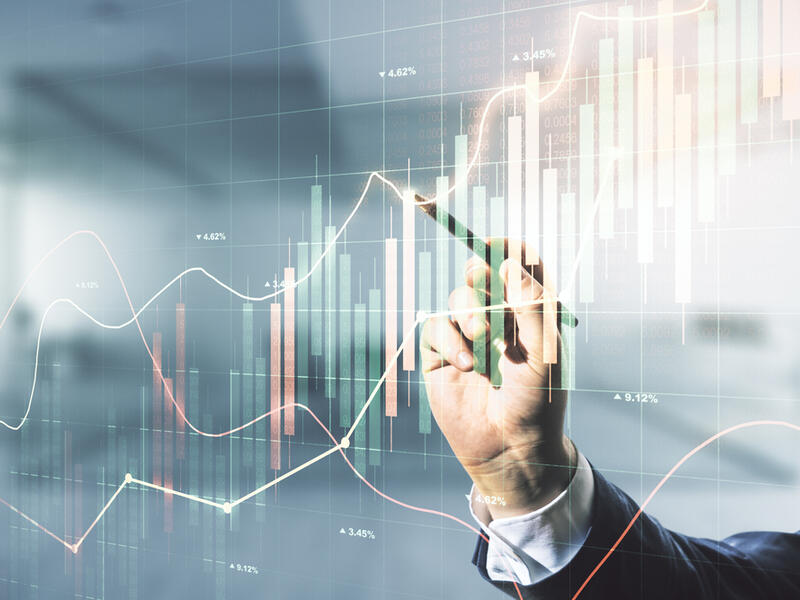 بعد انتشار النصب والاحتيال.. كيف تقوم باختيار شركة الوساطة الموثوقة؟