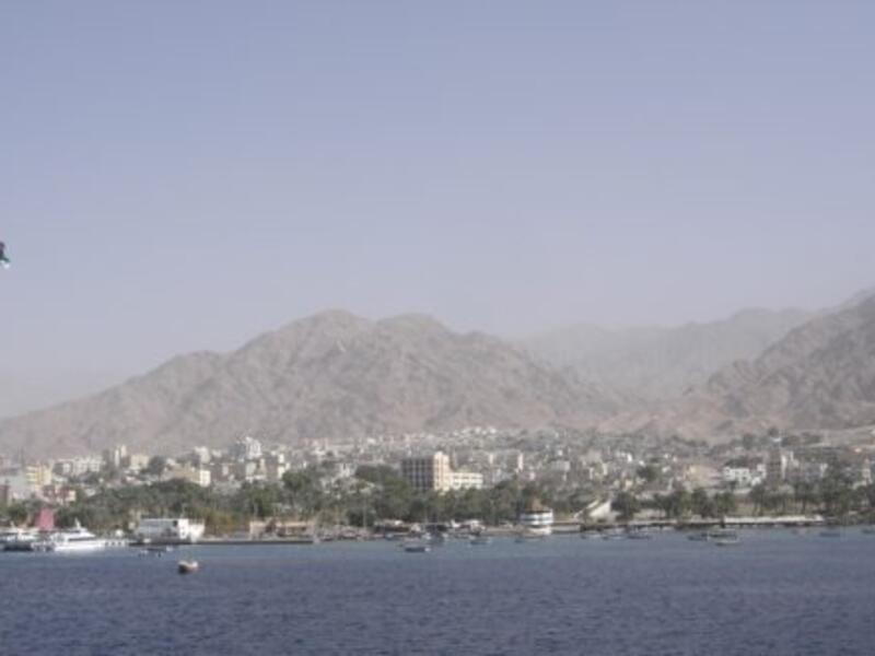  اصابة سياح اسرائيليين في حادث بحري في العقبة