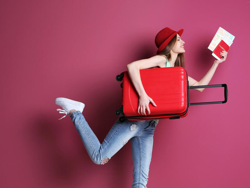 7 Travel Apps That Will Help You Save Money