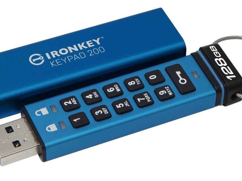 كينغستون تكشف الستار عن ذاكرة  Keypad 200 ضمن سلسلة الذواكر المحمولة المشفرة IronKey