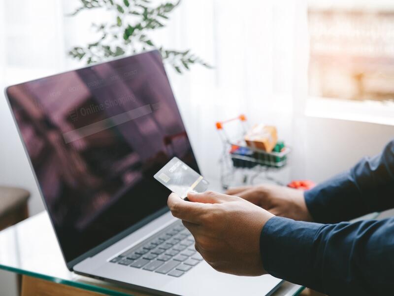 الإمارات تطلق أول منصة رقمية للخصم المباشر لتحصيل المدفوعات الشهرية 