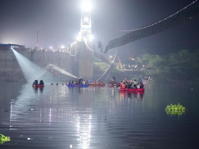 India bridge collapse 