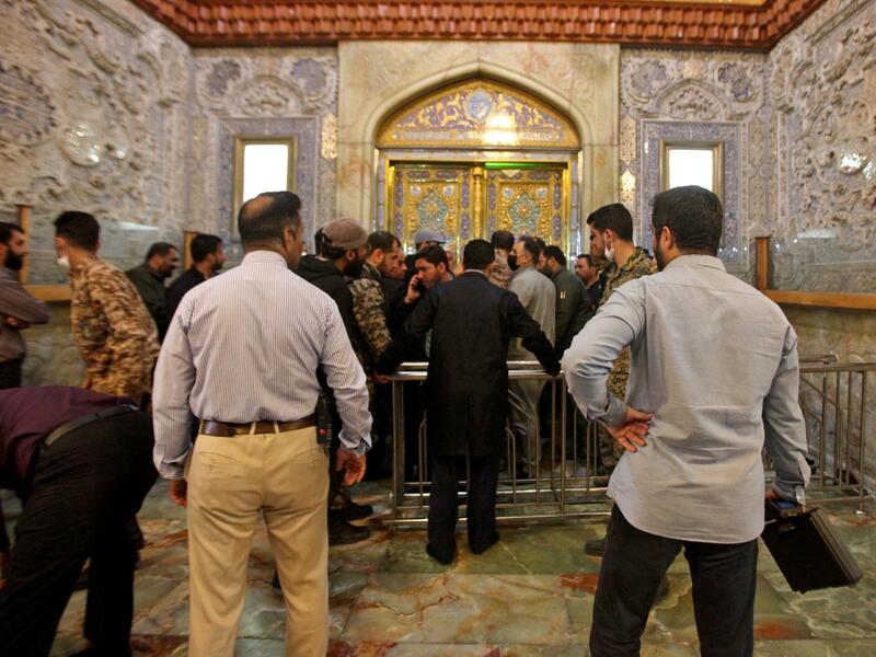 تفجير في مزار ديني بشيراز
