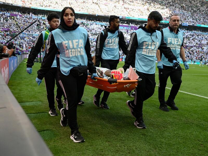 ياسر الشهراني يغادر المستشفى أخيراً (المصدر: أ ف ب)