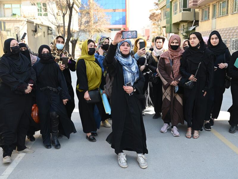 Afghan women