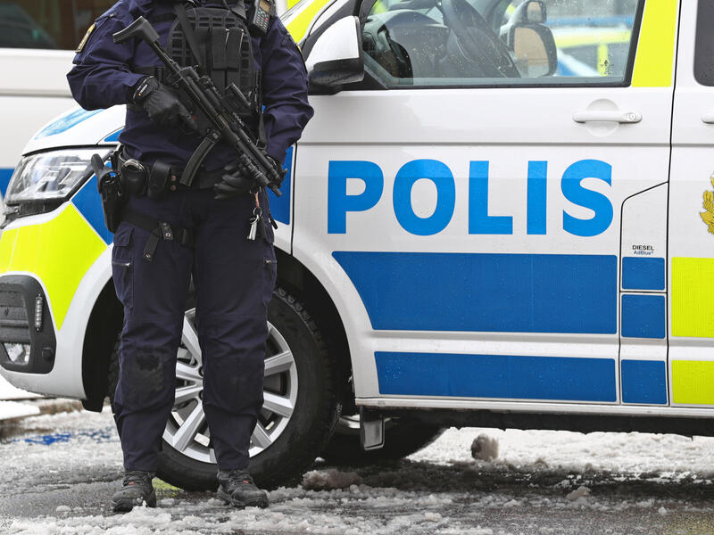 Sweden arrests 5 terrorist attack plans suspects 