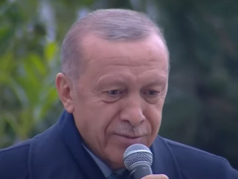 اوغلو يقر بالهزيمة واردوغان يعتبر الشعب التركي هو الفائز بالانتخابات