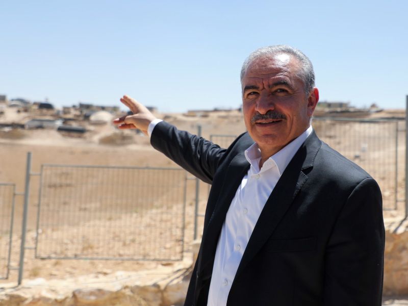 محمد اشتيه، رئيس الوزراء الفلسطيني