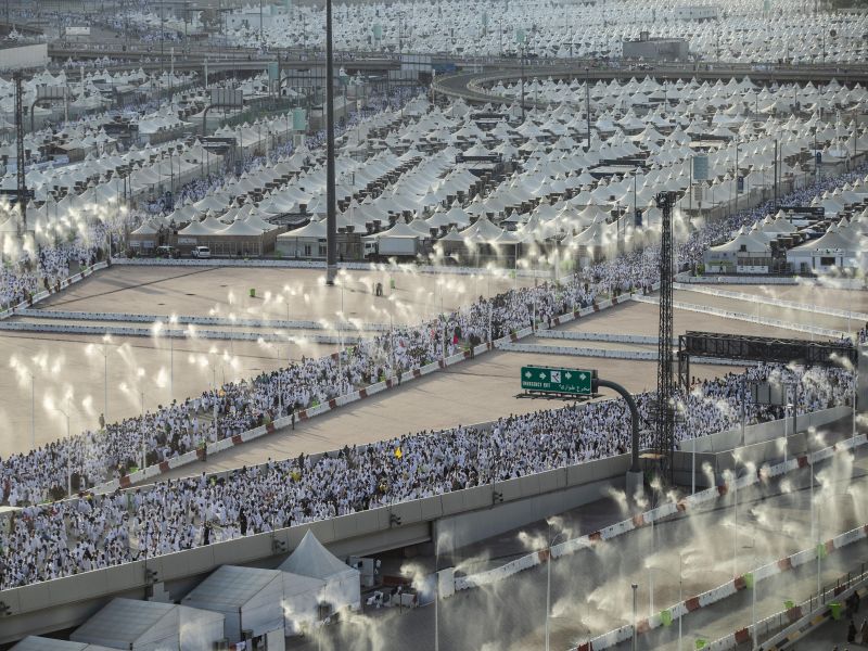 Muslim pilgrims, Mina