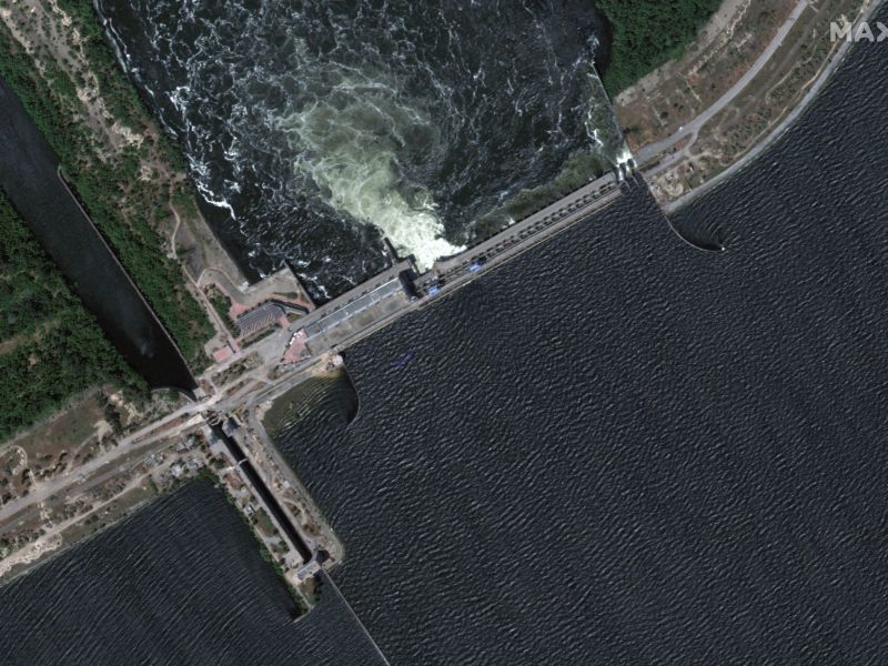 Nova Kakhovka dam