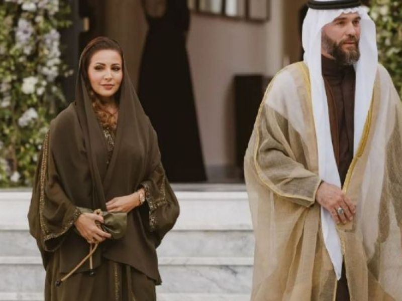 الأمير هاشم برفقة زوجته الأميرة فهدة في حفل زفاف الأمير الحسين 