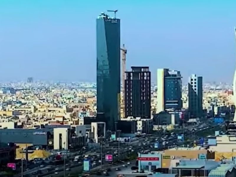 السعودية تتيح التأشيرة الالكترونية لرعايا 8 دول جديدة